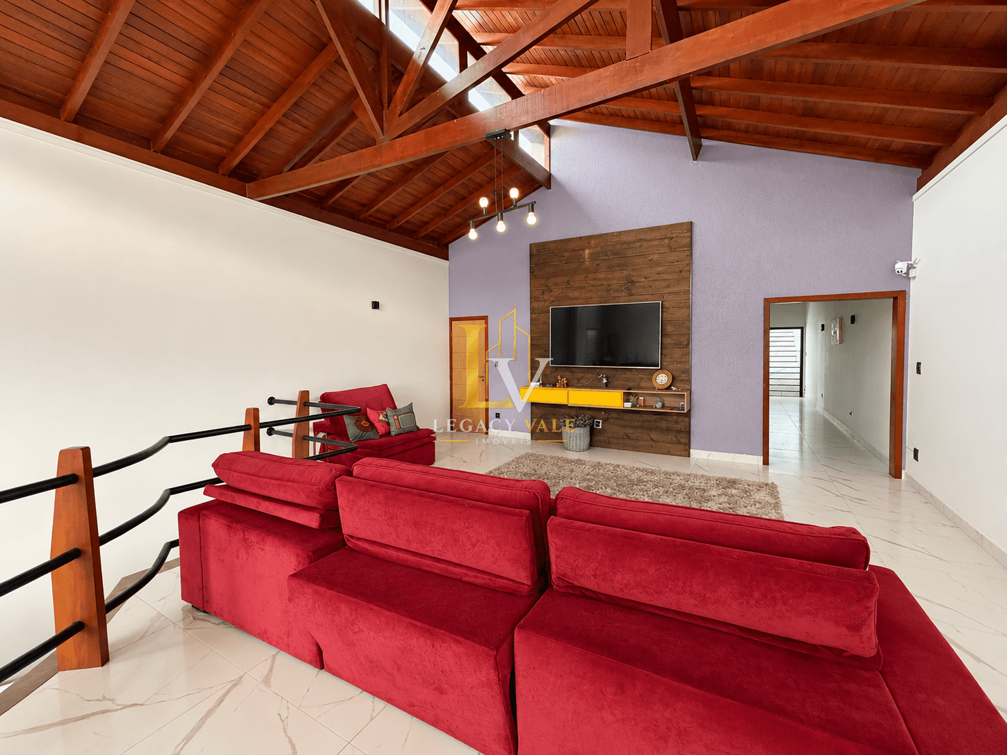 SOBRADO ESTILO CHÁCARA NO MONTE BELO - TAUBATÉ - 378M²