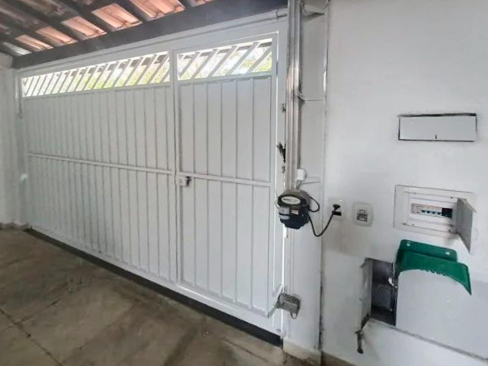 CASA 2 DORMITÓRIOS - VILLAGE DAS FLORES, CAÇAPAVA - 107M²