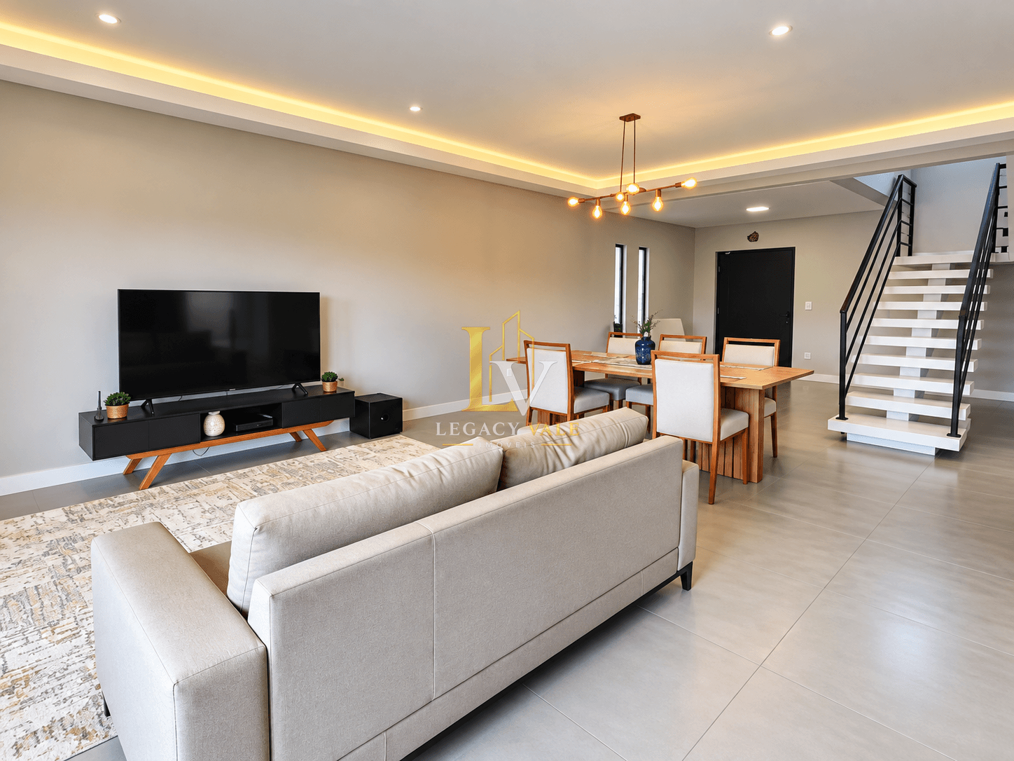 SOBRADO NO CONDOMÍNIO RESERVA RUDÁ - SÃO JOSÉ DOS CAMPOS - 183M²