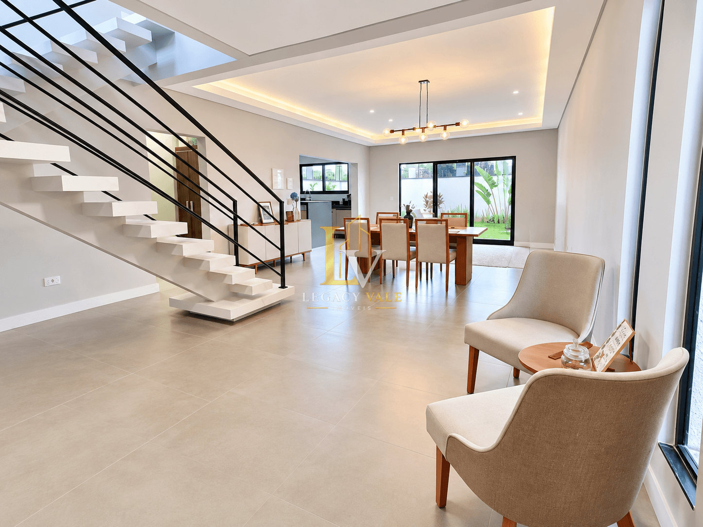 SOBRADO NO CONDOMÍNIO RESERVA RUDÁ - SÃO JOSÉ DOS CAMPOS - 183M²
