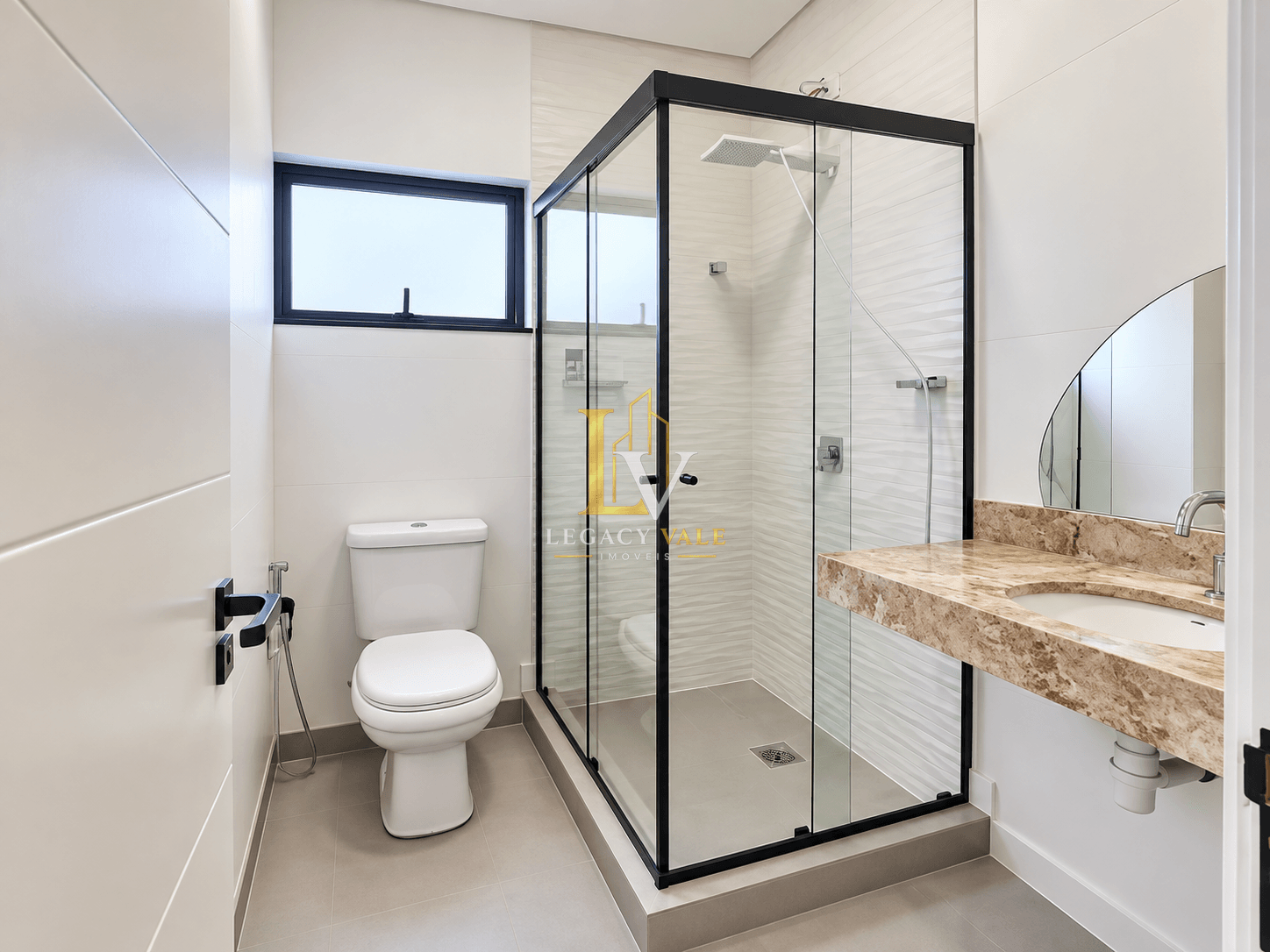 SOBRADO NO CONDOMÍNIO RESERVA RUDÁ - SÃO JOSÉ DOS CAMPOS - 183M²