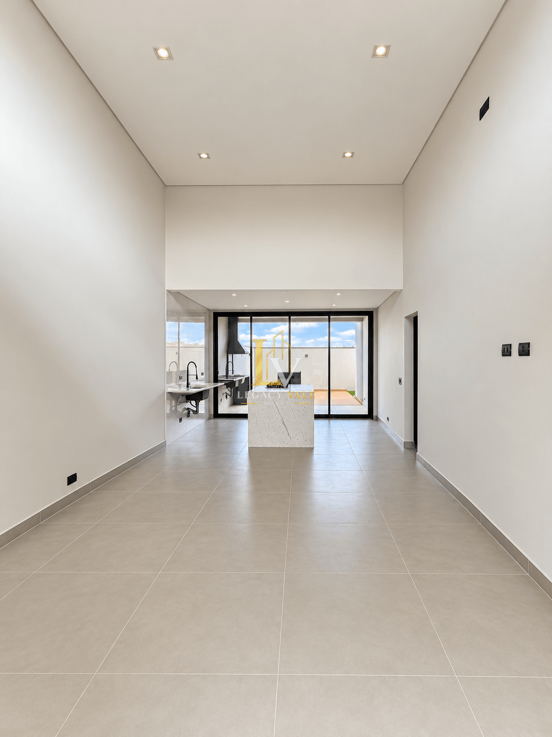 CASA A VENDA -  CONDOMÍNIO JADE - 147m2