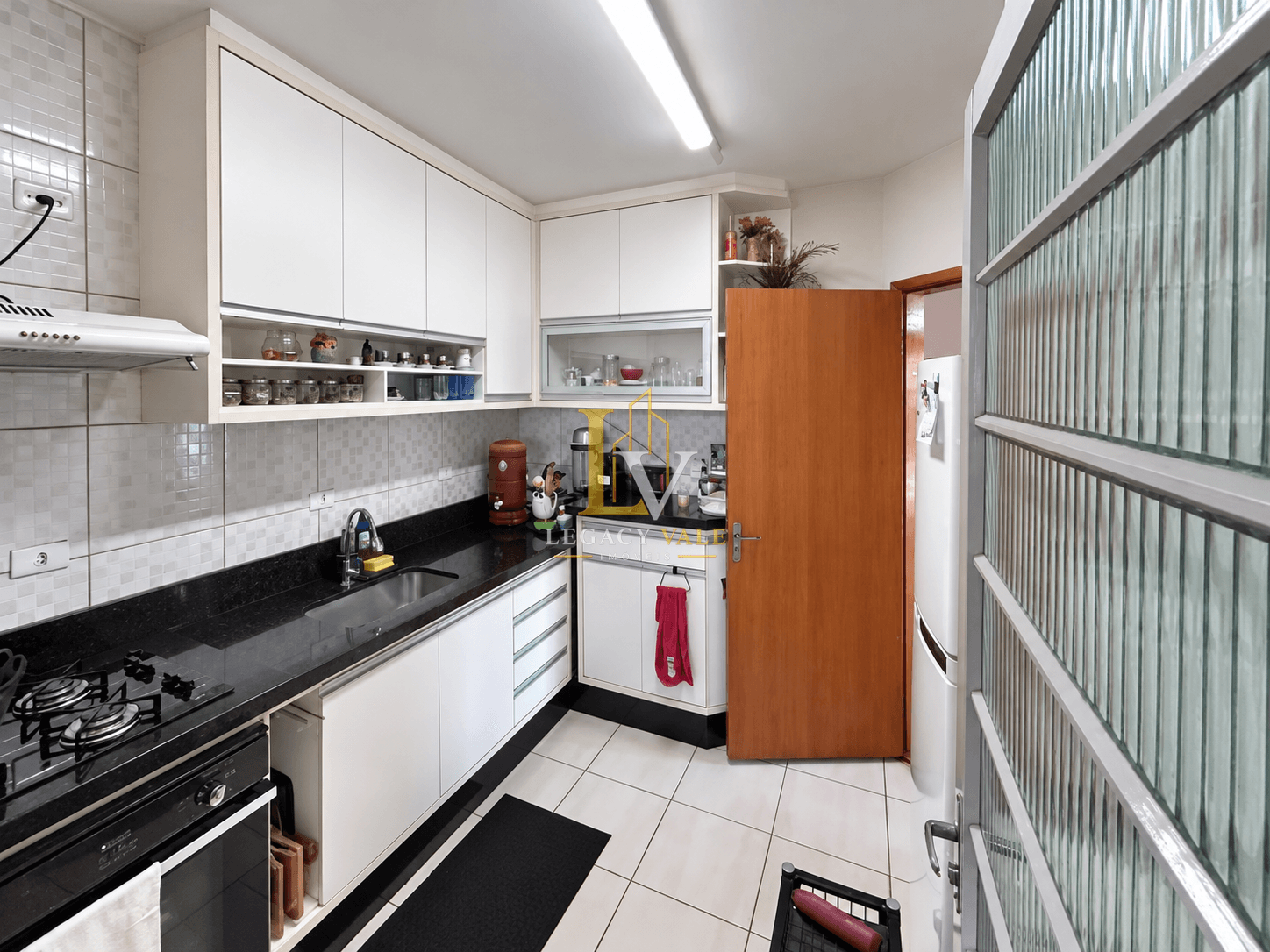 APARTAMENTO EM CONDOMÍNIO CLUBE NA VILA PARAÍSO - CAÇAPAVA - 78M²