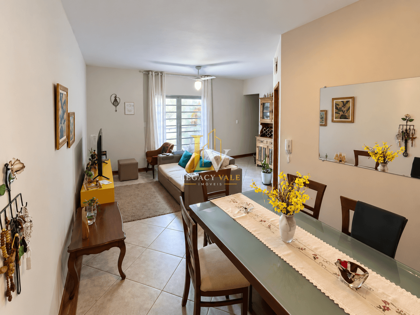 APARTAMENTO EM CONDOMÍNIO CLUBE NA VILA PARAÍSO - CAÇAPAVA - 78M²