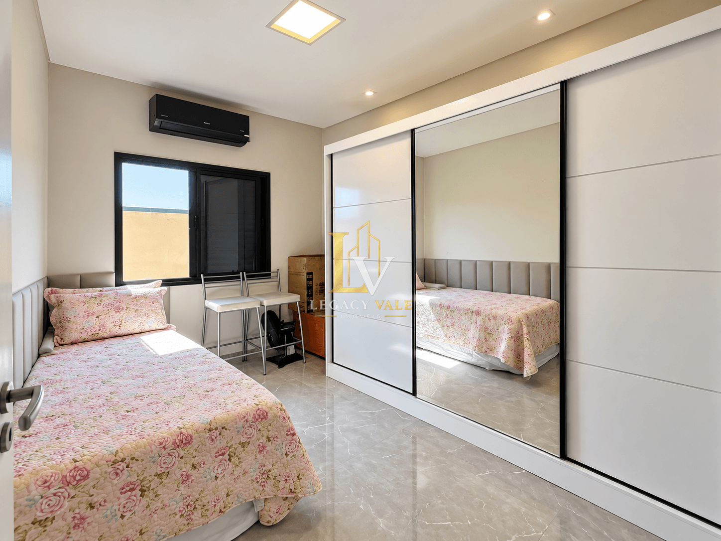 CASA TÉRREA NO CONDOMÍNIO VEREDA DOS CAMPOS - SÃO JOSÉ DOS CAMPOS - 140M²