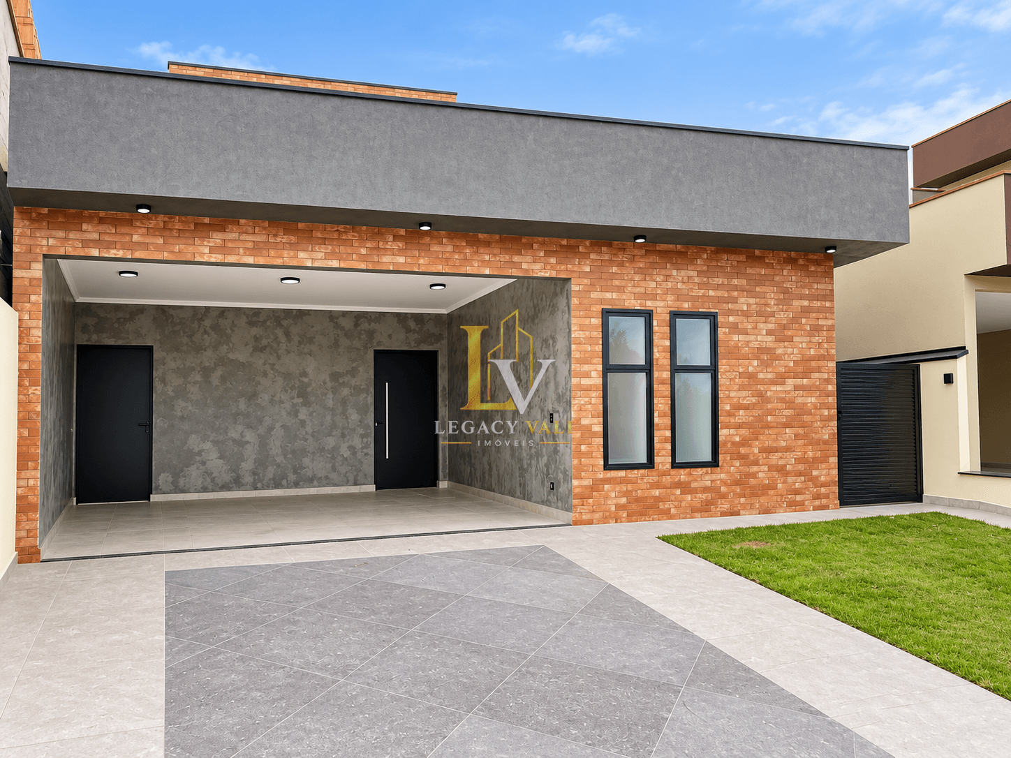 CASA TÉRREA NO CONDOMÍNIO GOLDEN PARK - JACAREÍ - 152M²