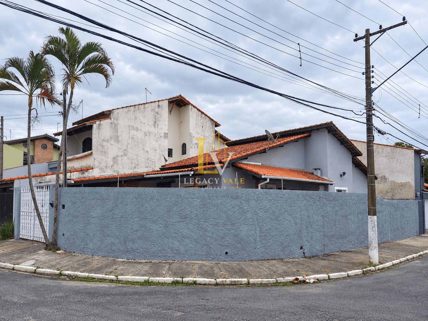 CASA NO JARDIM PRIMAVERA - CAÇAPAVA - 104M²