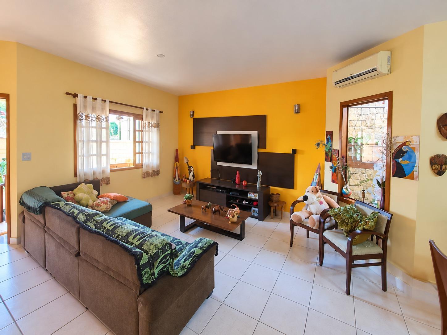 CASA NO JARDIM MARIA CÂNDIDA - CAÇAPAVA - 190M²