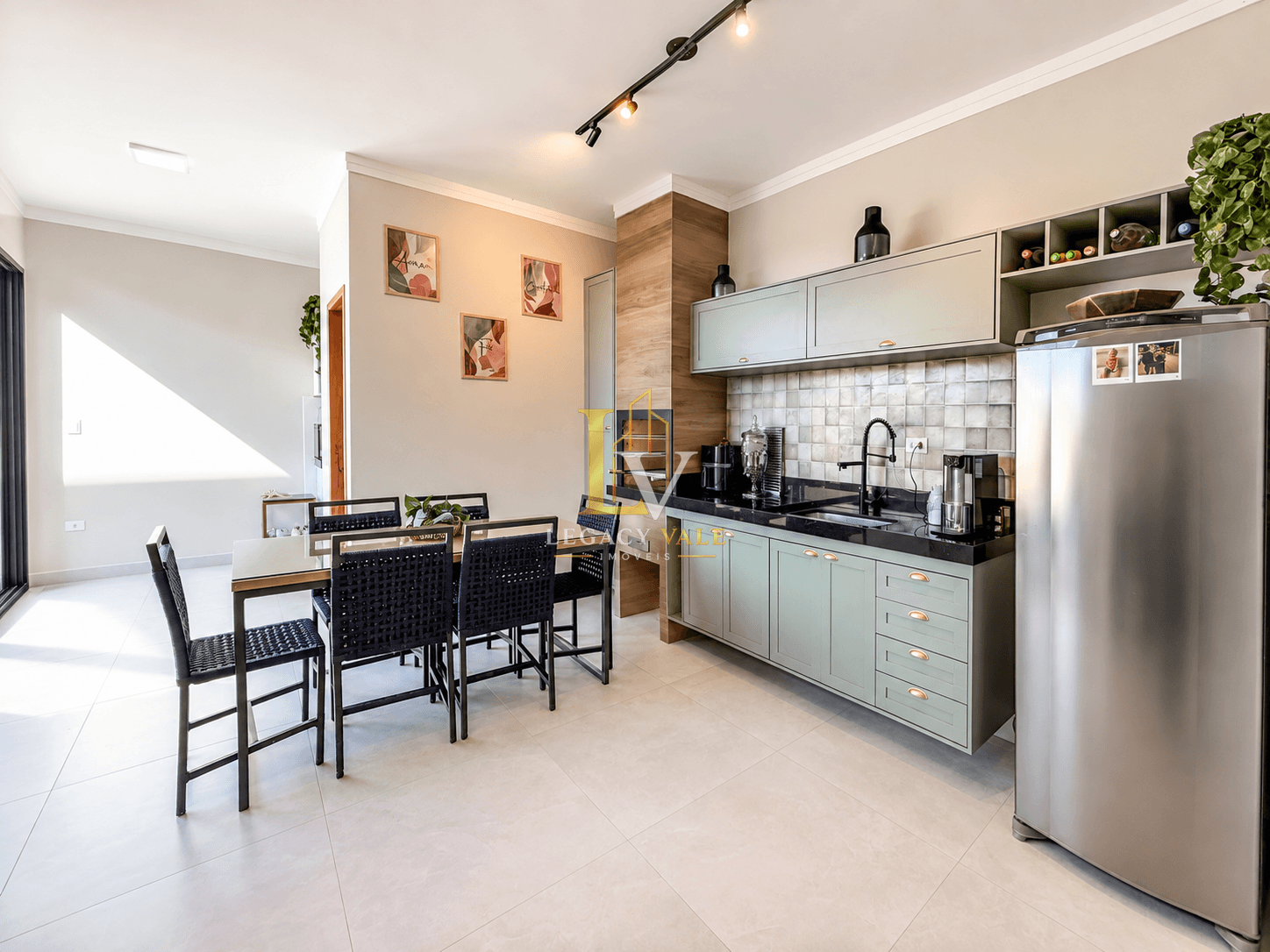 CASA TÉRREA À VENDA - PORTEIRA FECHADA - CONDOMÍNIO PÉROLAS DO VALE, TAUBATÉ - 176M²