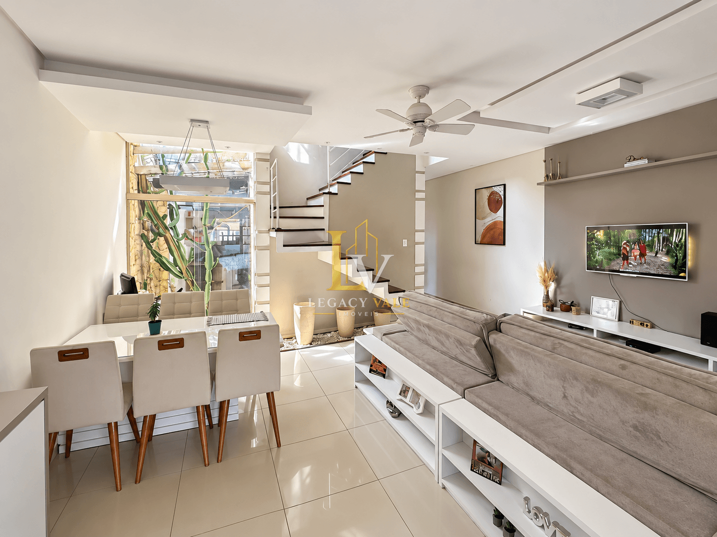 SOBRADO NO ESPLANADA INDEPENDÊNCIA - TAUBATÉ - 235M²