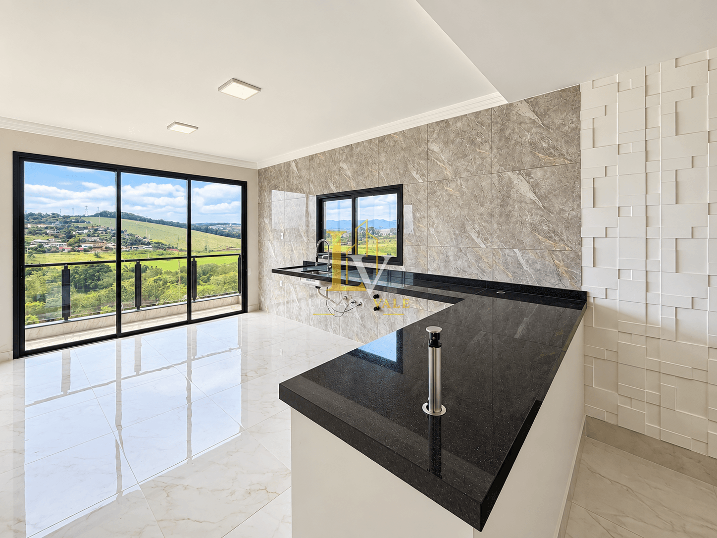 CASA NO CONDOMÍNIO RESERVA DO VALE - CAÇAPAVA - 172M²