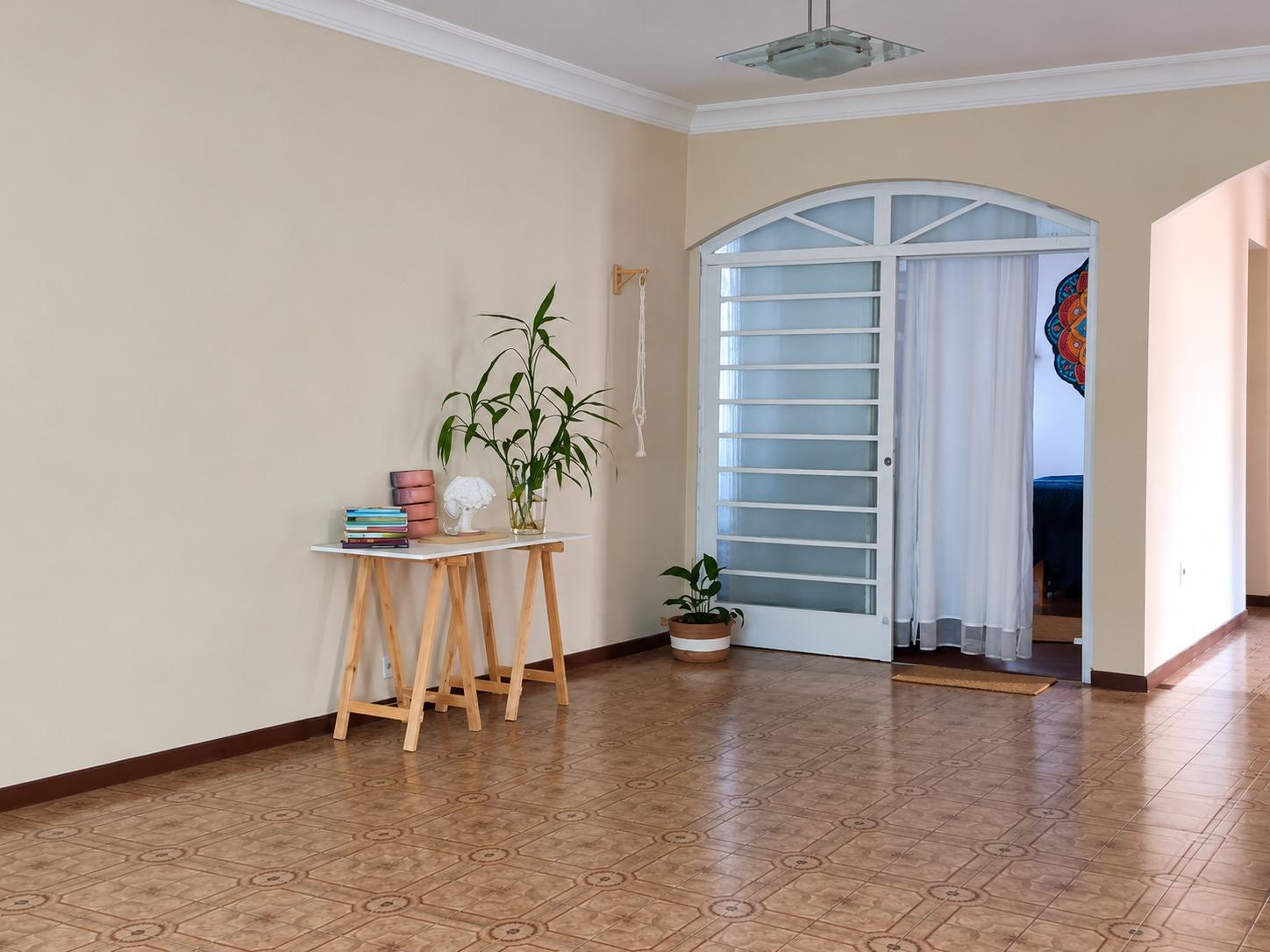 CASA NO JARDIM DAS NAÇÕES - TAUBATÉ - 244M²