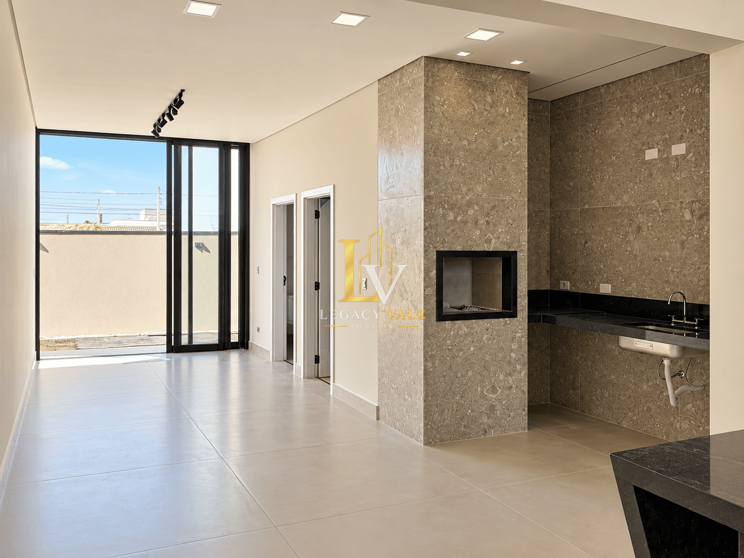 CASA A VENDA - CONDOMÍNIO TECOARA - 171m2