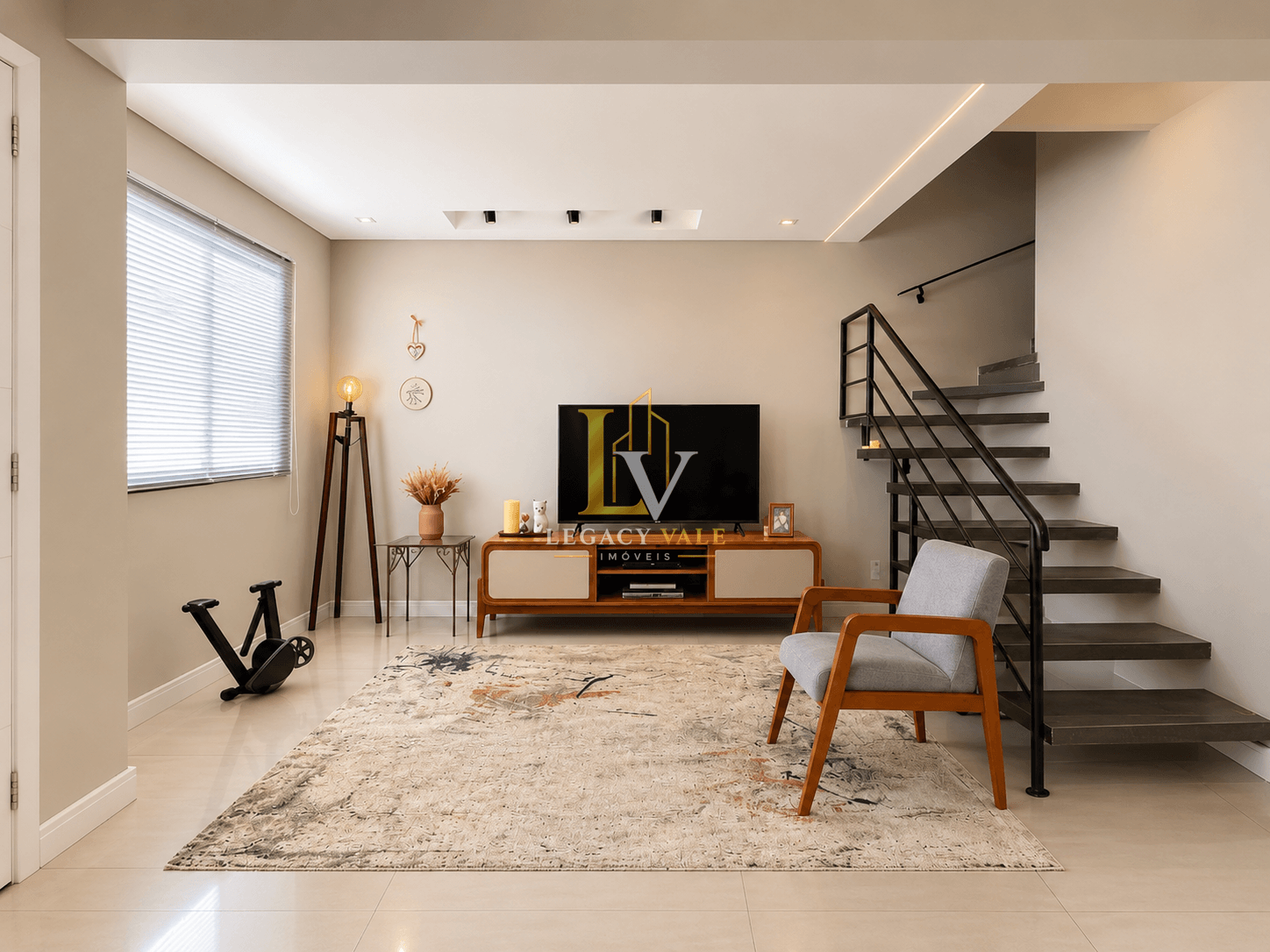 CASA EM CONDOMÍNIO À VENDA - TAUBATÉ - 175M²