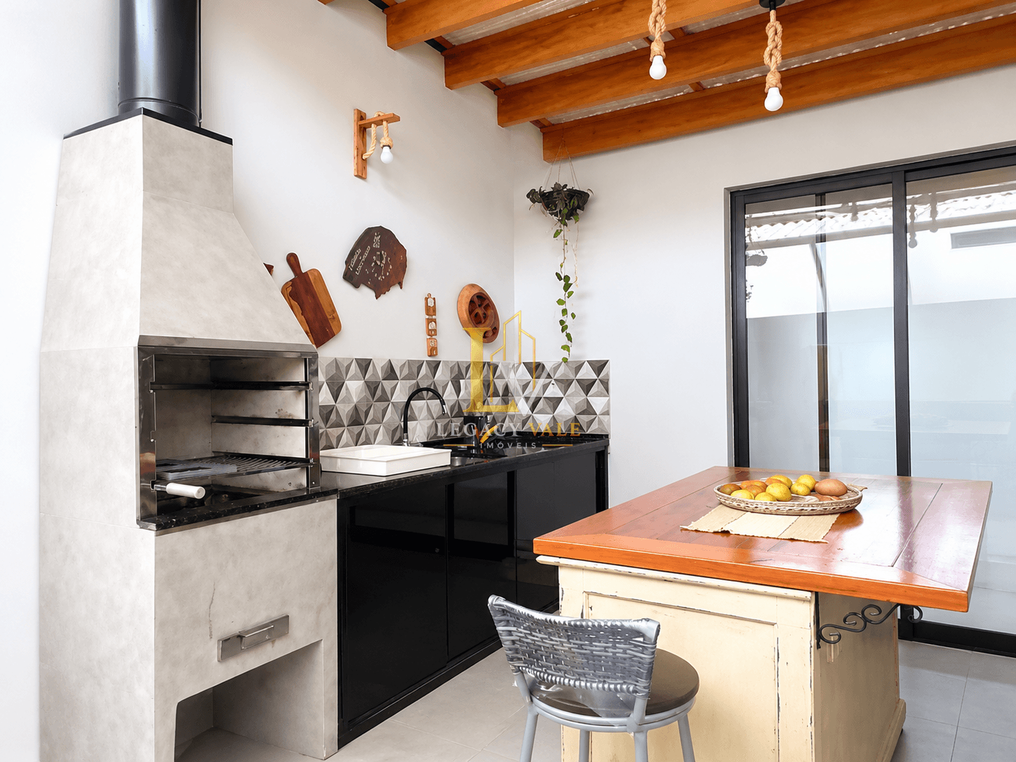 CASA NO RESIDENCIAL SÃO CHARBEL - TAUBATÉ - 98M²